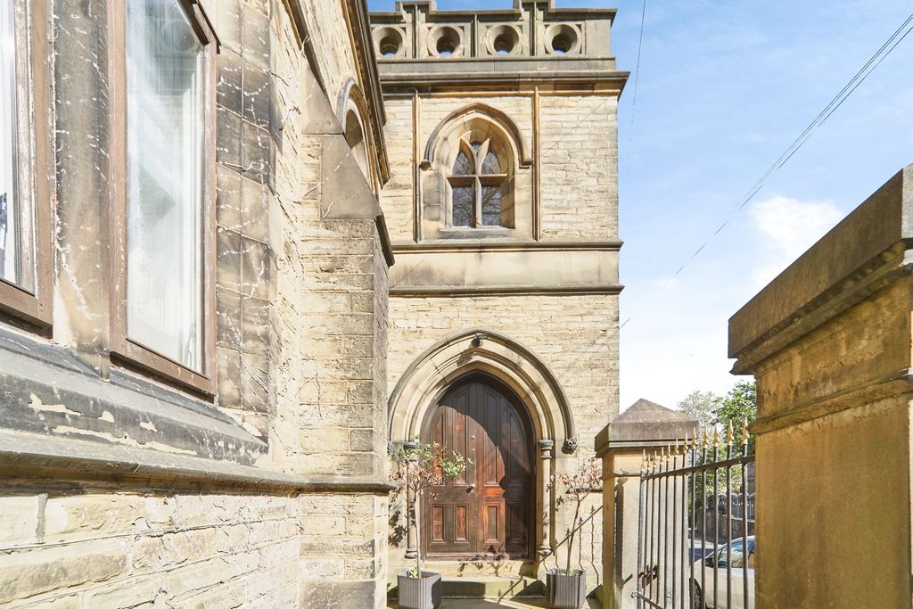 Additional image 4 of 3 bed property for saleRadcliffe Lane, Pudsey LS28