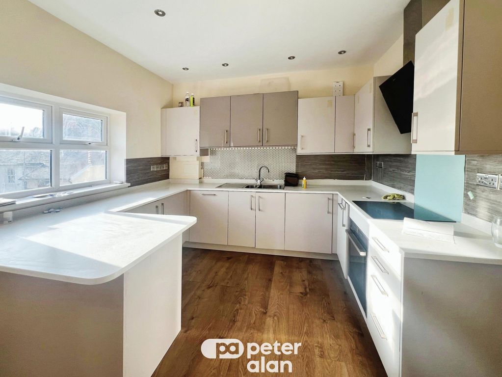 Property photo 2 of 7 Front