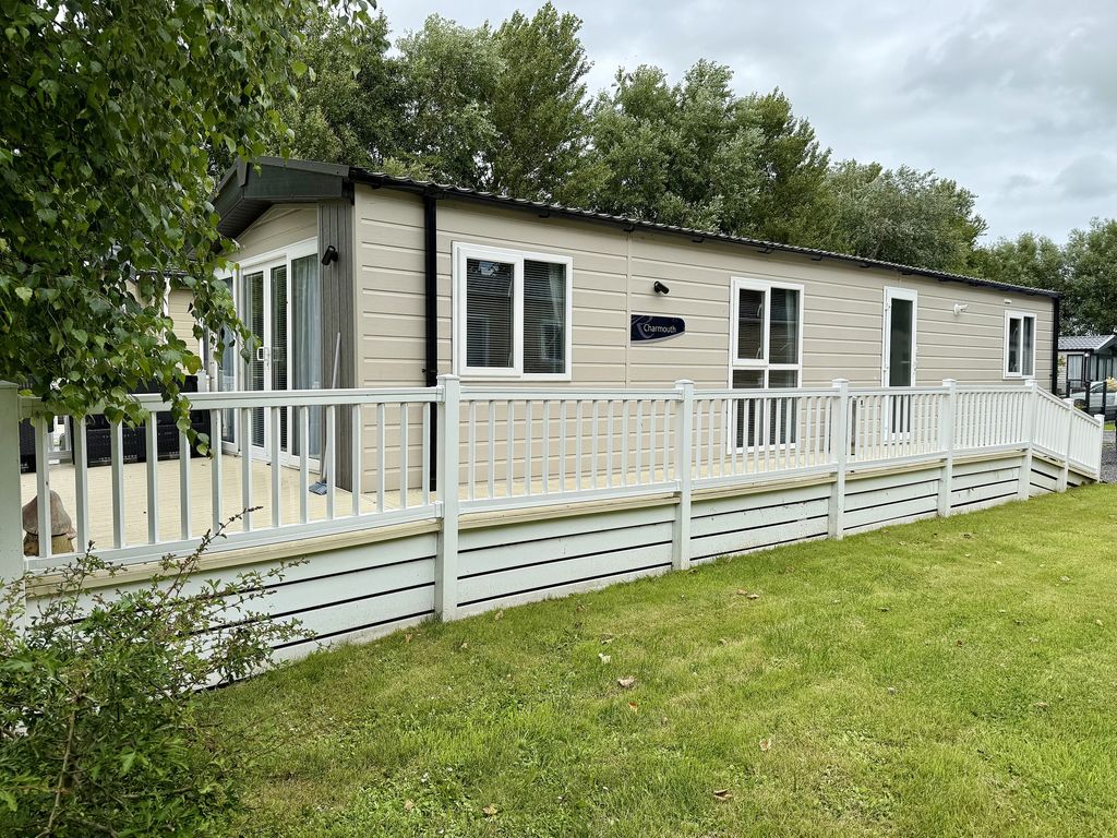 Property photo 1 of 26