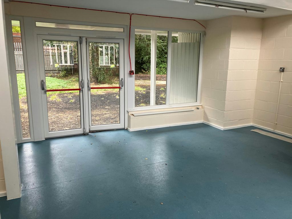 Property photo 3 of 5 003.Jpg