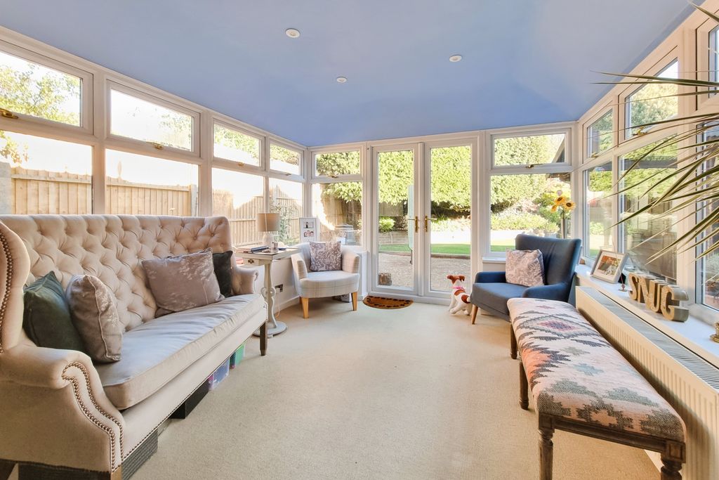 Additional image 6 of 4 bed detached house for saleFareham, Hampshire PO16
