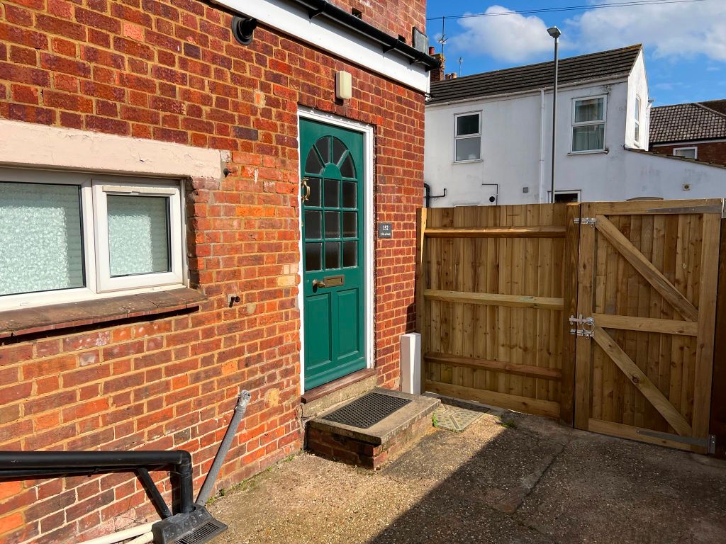 Property photo 2 of 12