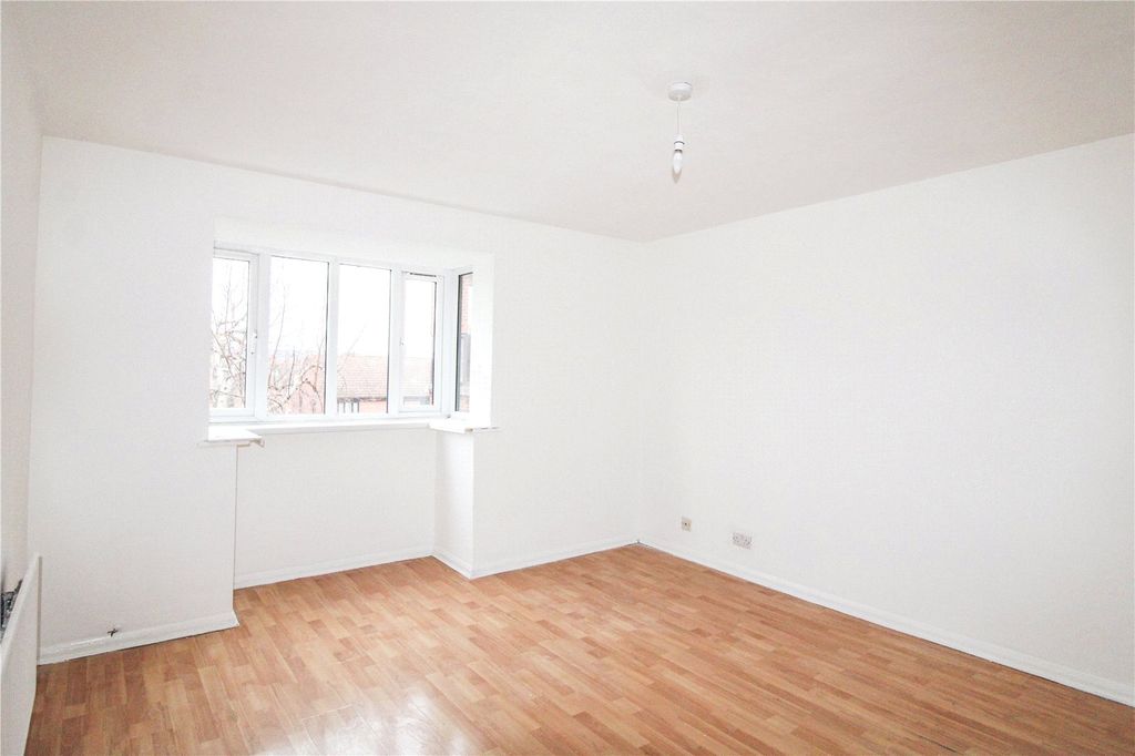 Property photo 2 of 8 Picture No. 08