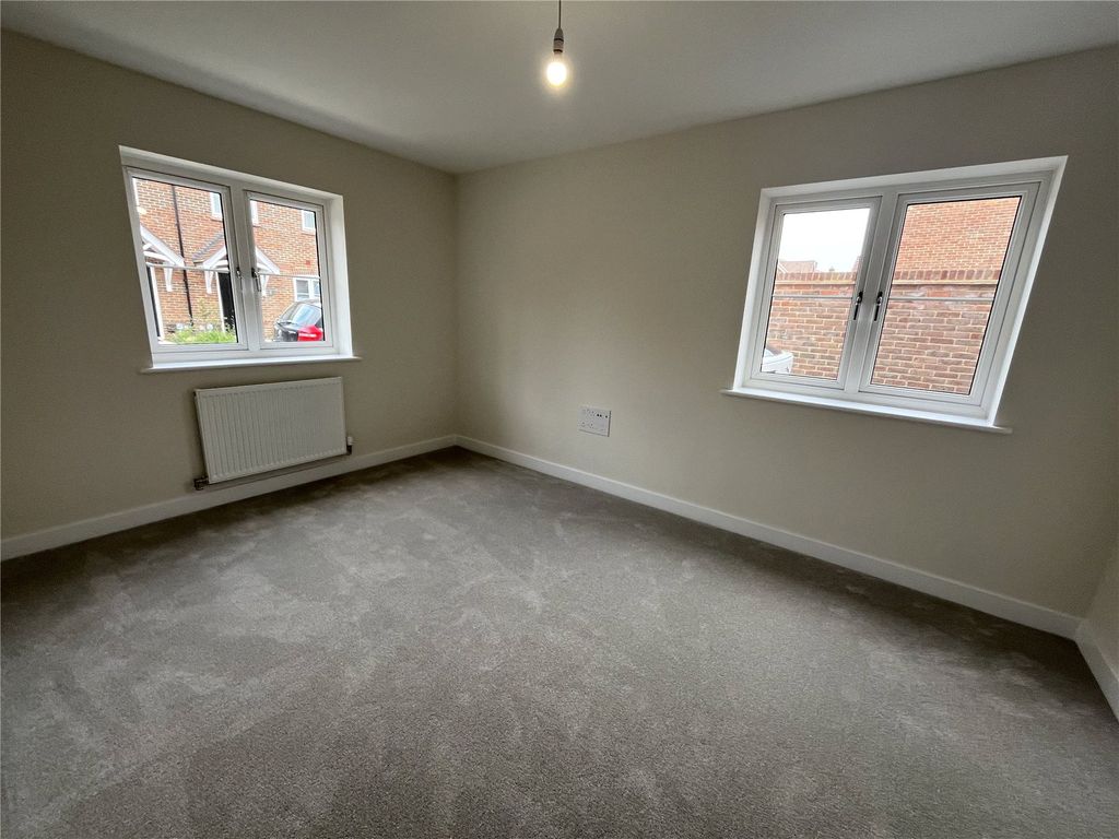Property photo 3 of 10 Picture No. 06