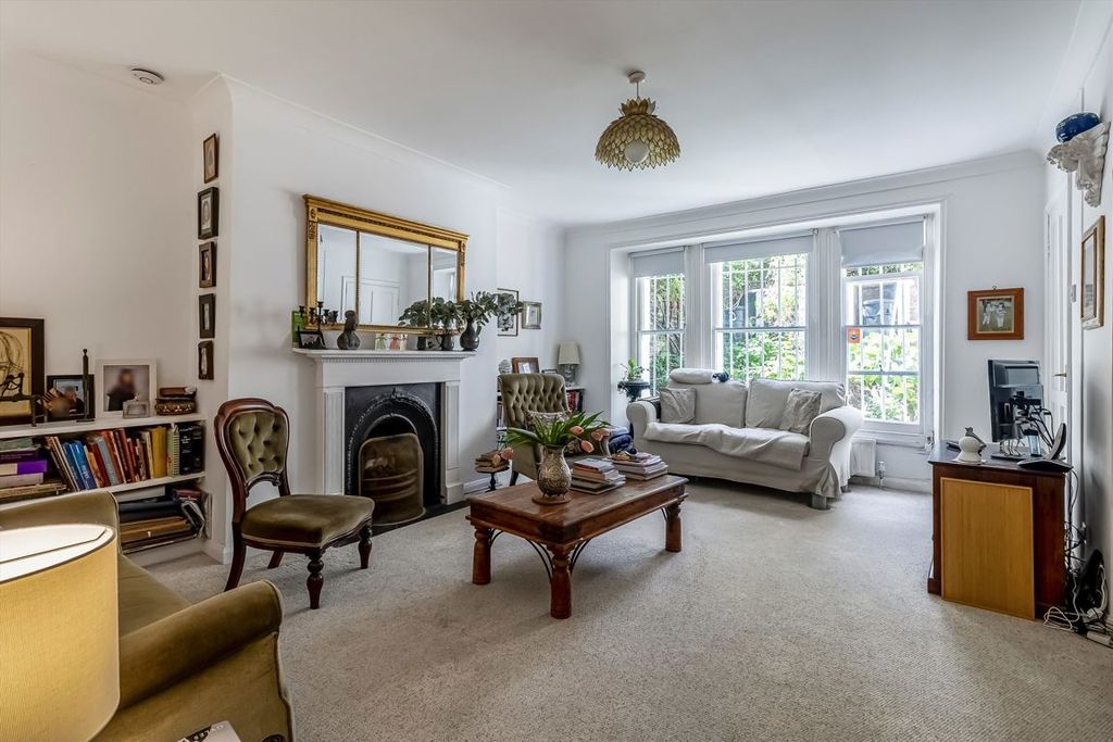 Property photo 2 of 7