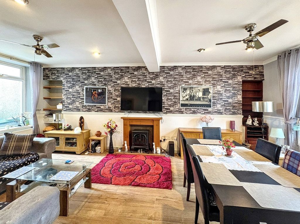 Property photo 2 of 10 Lounge-Diner