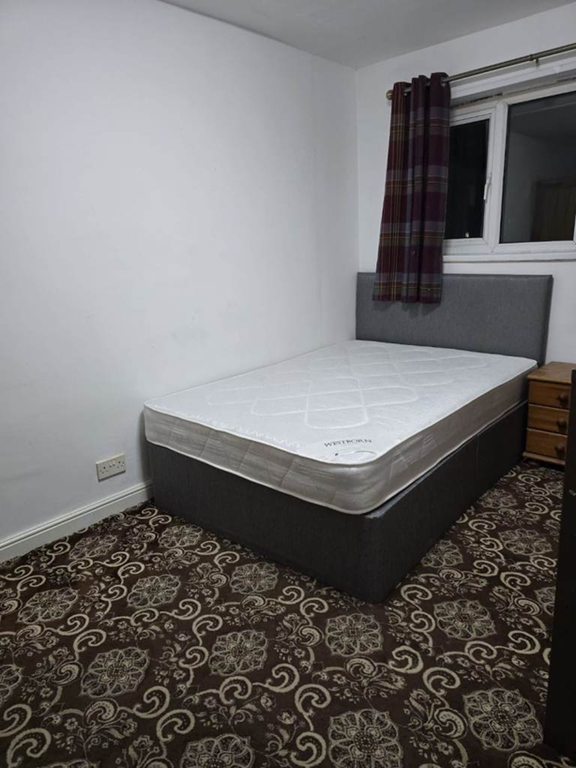 Property photo 1 of 4