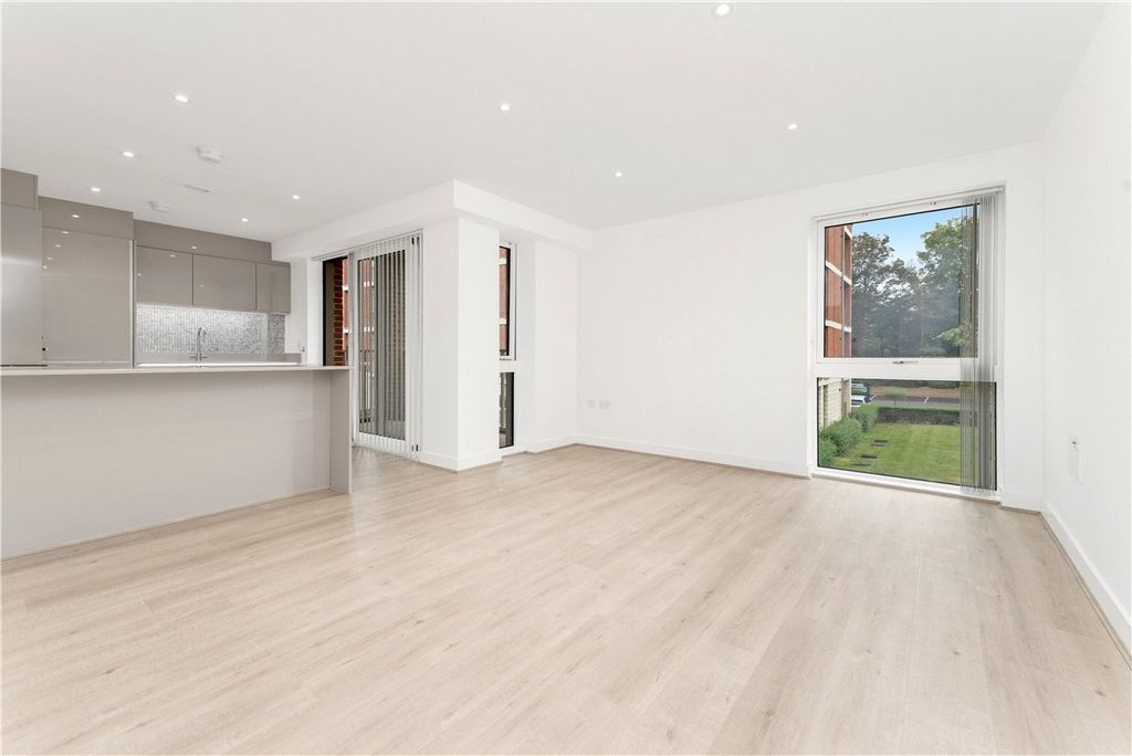 Property photo 3 of 12 Picture No. 09