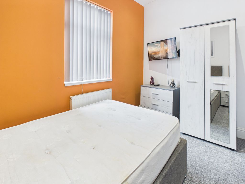 Property photo 1 of 2