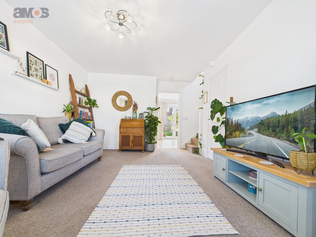 Property photo 3 of 20 4796405