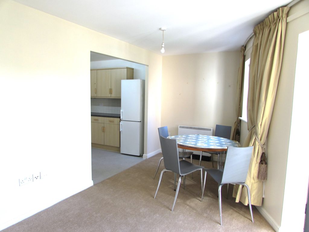 Property photo 3 of 8 Gallery