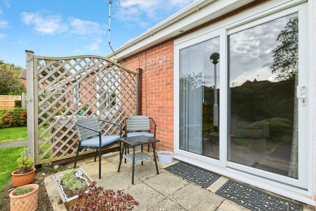 Property photo 2 of 17 Photo