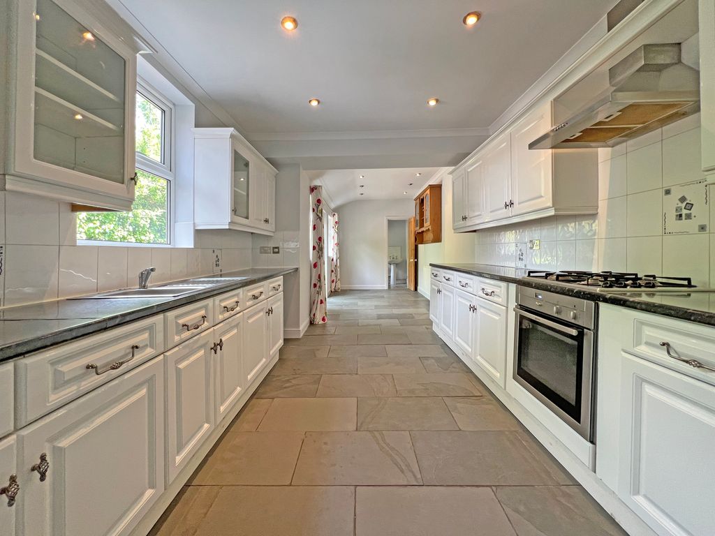 Property photo 2 of 21 Kitchen Diner