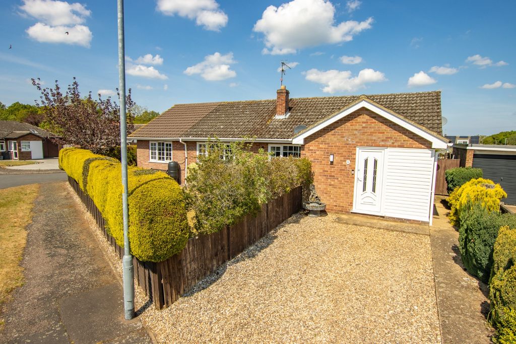 Property photo 1 of 31 4814182