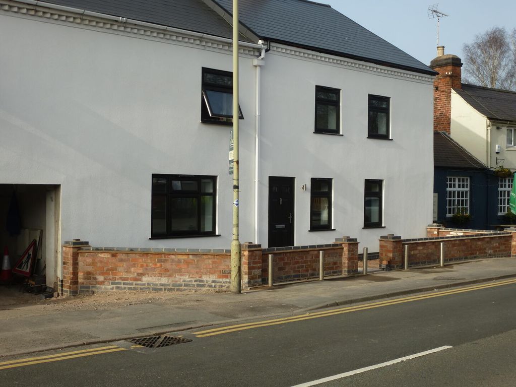 Property photo 1 of 12 Front (Exterior)