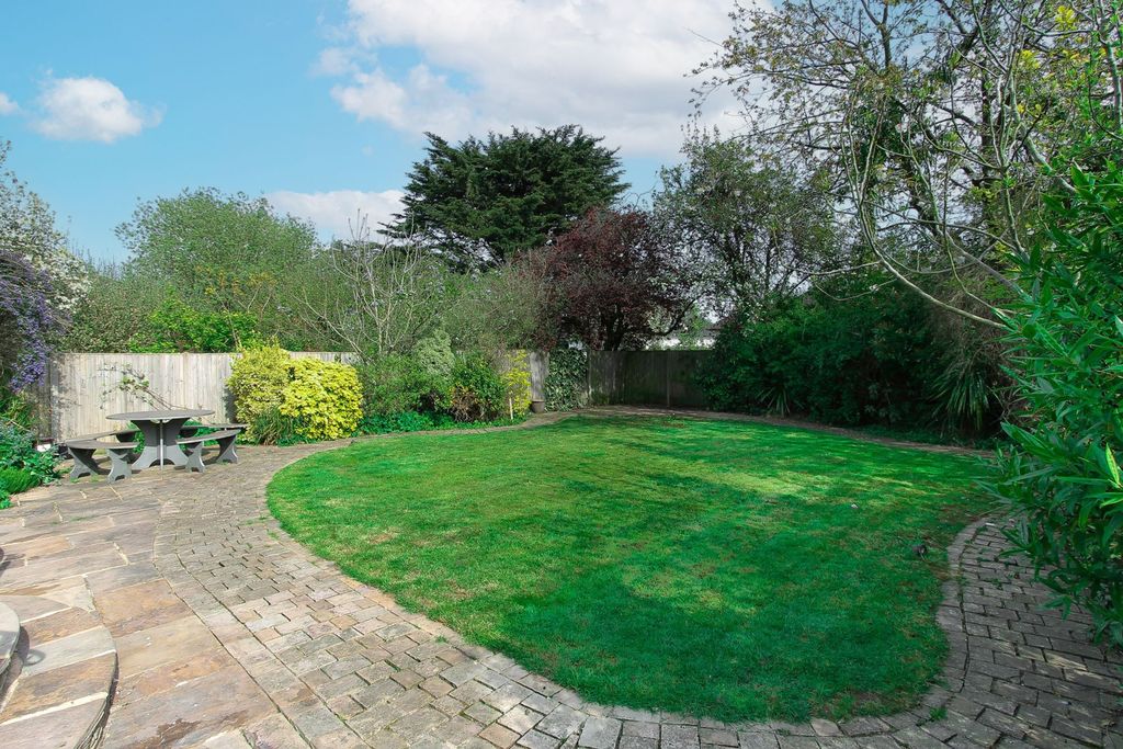 Additional image 21 of 7 bed detached house for salePenshurst Gardens, Edgware HA8