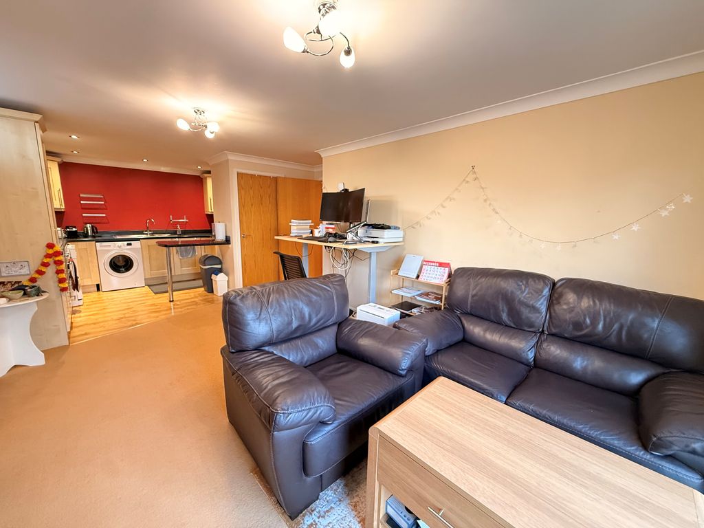 Property photo 3 of 7 Image