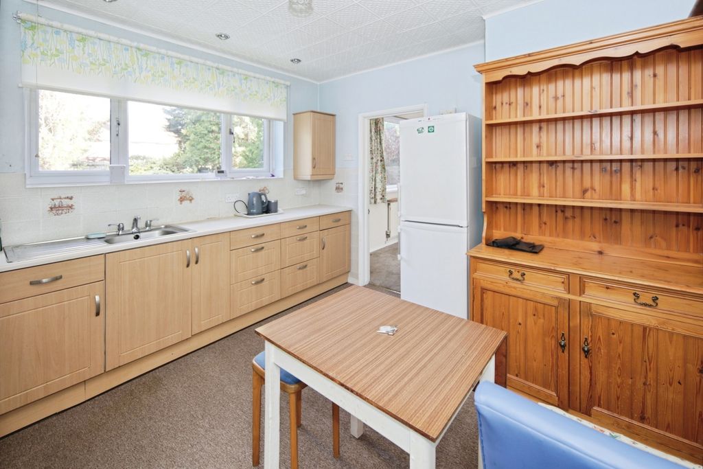 Property photo 3 of 17 Photo