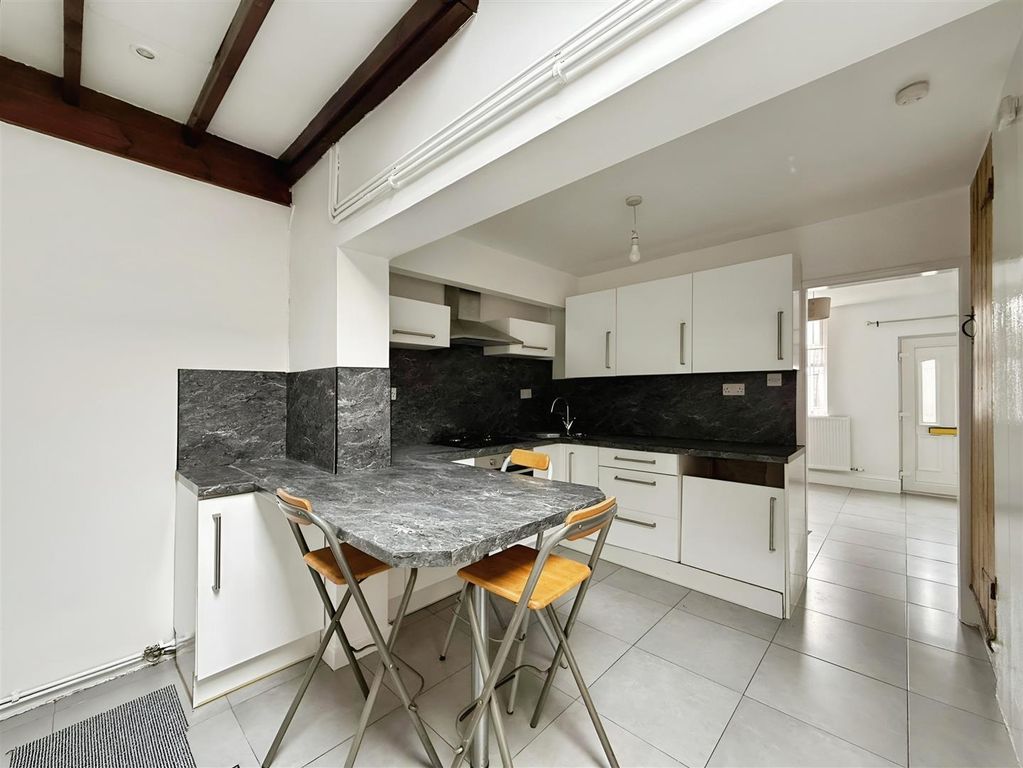 Property photo 2 of 23 Kitchen