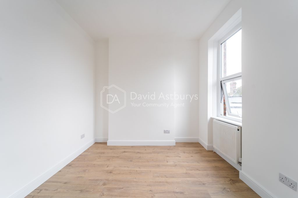 Property photo 3 of 7 Mba07209