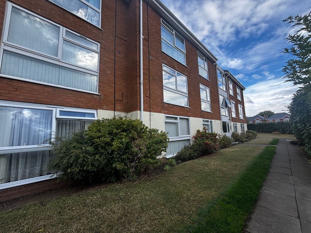 Property photo 1 of 6