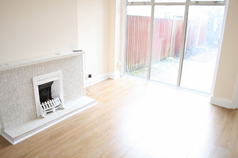 Property photo 3 of 8 Photo 15