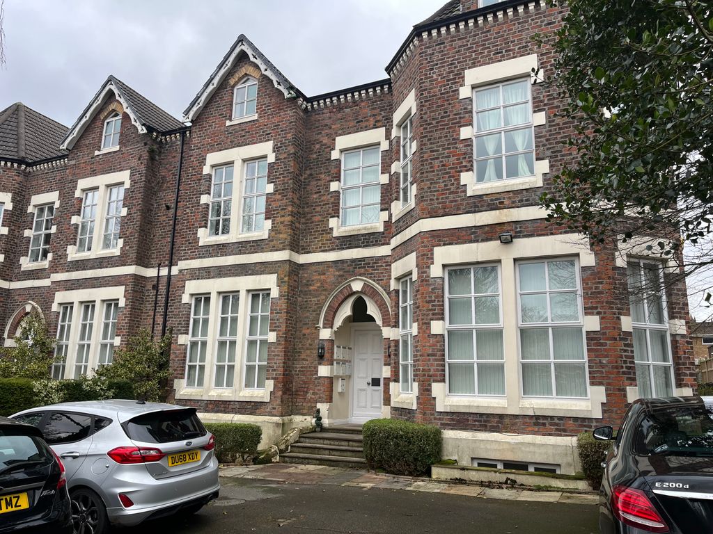 Property photo 1 of 24