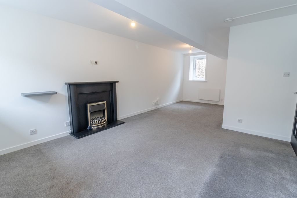 Property photo 2 of 14 Lounge Dining Room