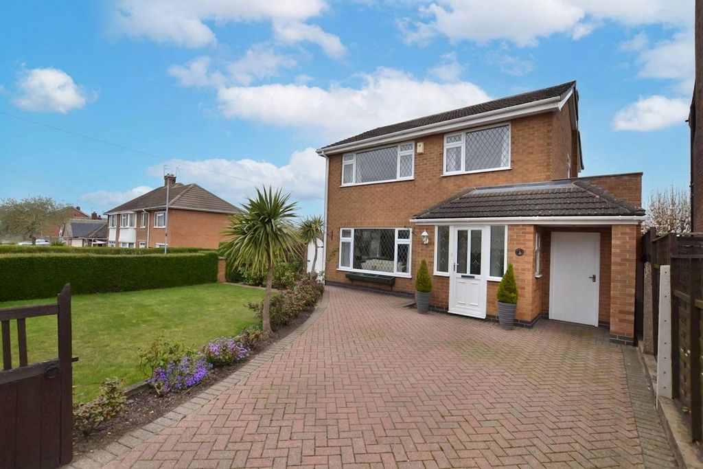 Property photo 1 of 34