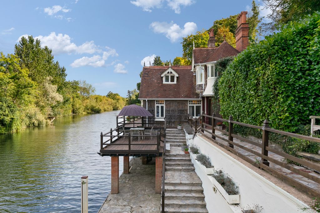 Additional image 19 of 6 bed property for saleGibraltar Lane Cookham, Maidenhead, Maidenhead SL6