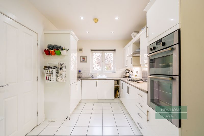 Property photo 3 of 41 Photo 39