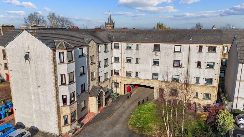 Property photo 3 of 19 Gallery