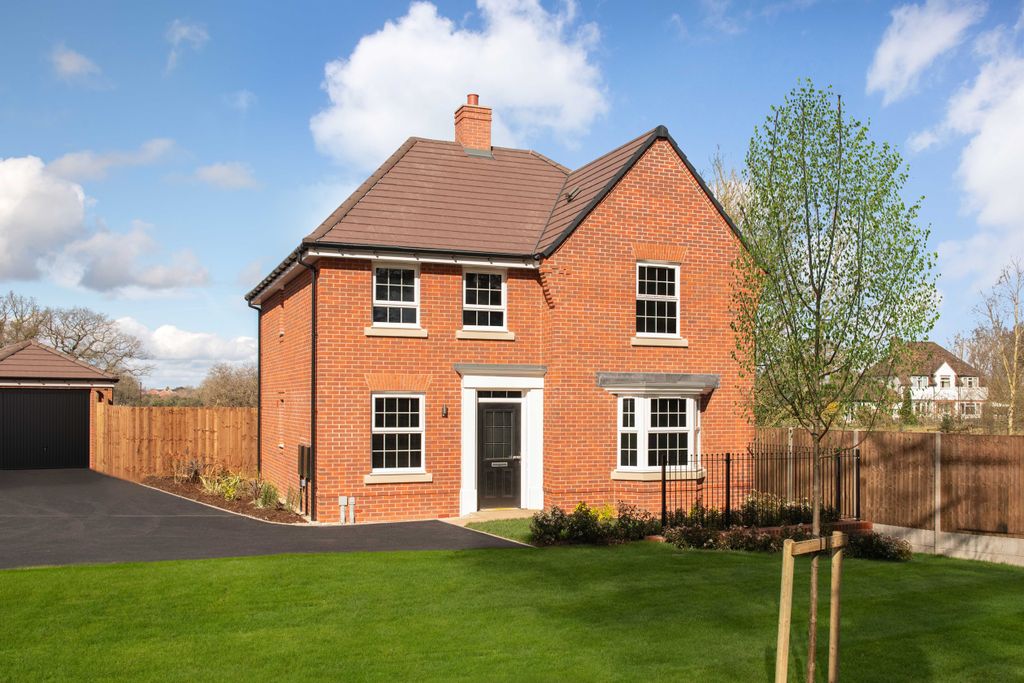 Property photo 1 of 9 Detached Brick Holden