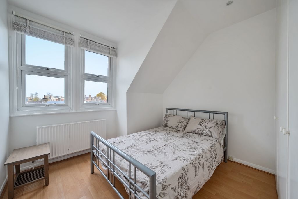 Property photo 3 of 13 1374605-1-69031A2...