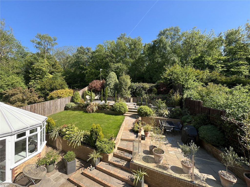 Property photo 1 of 38 Picture No. 37