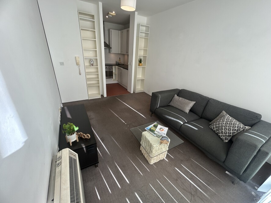 Property photo 3 of 6