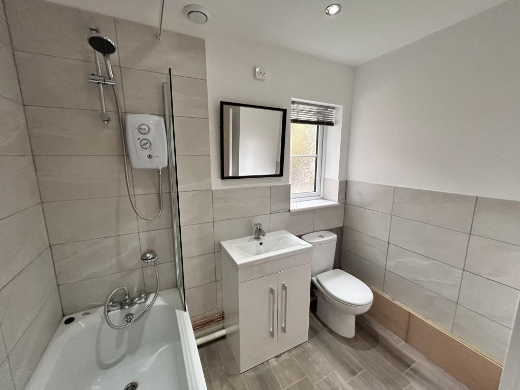 Property photo 3 of 8 Bedroom