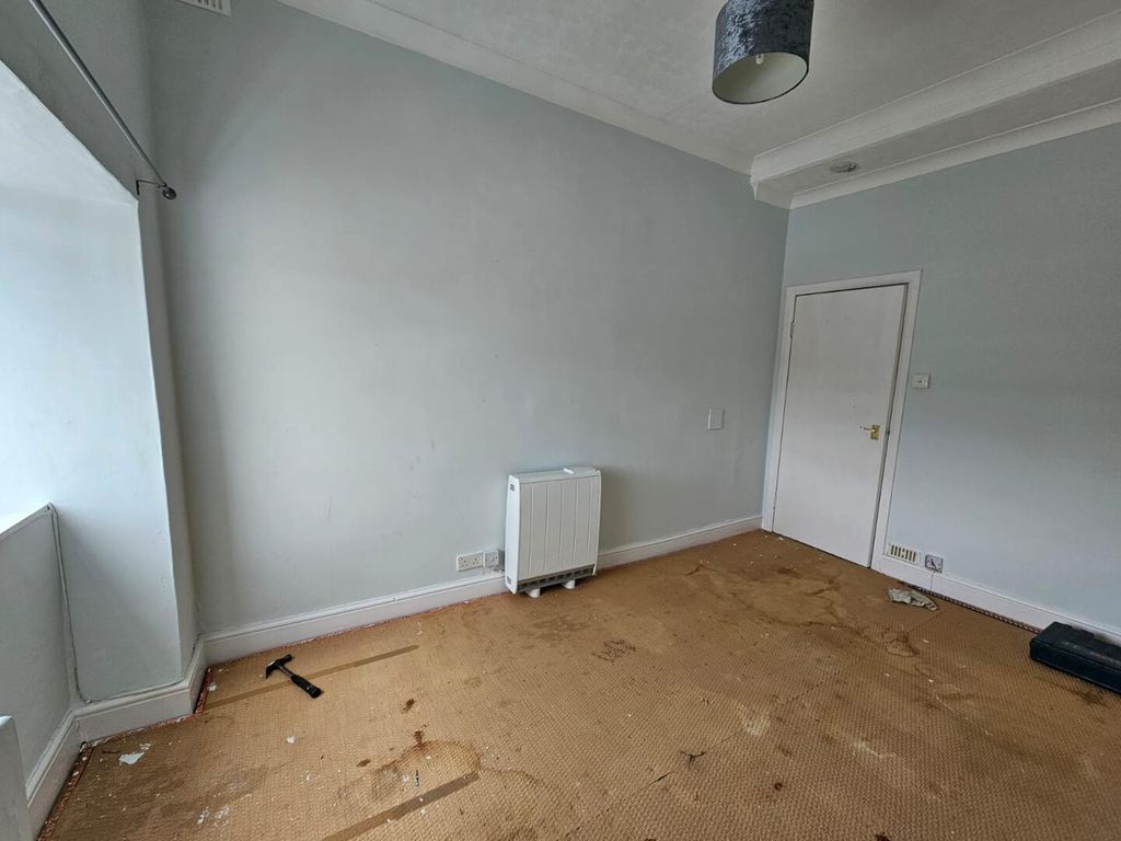 Property photo 3 of 4 Bedroom