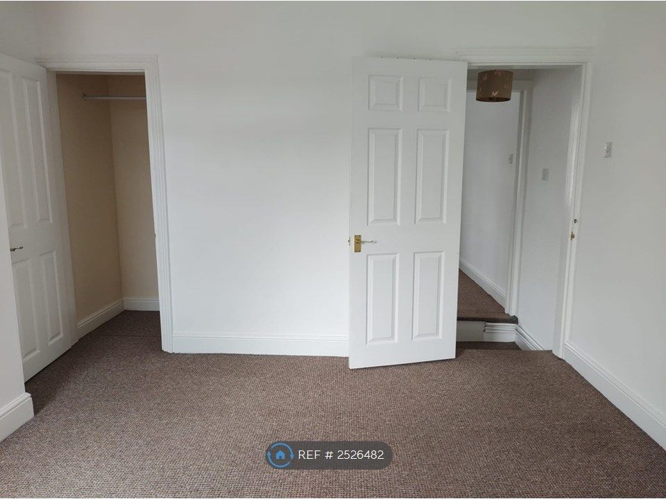 Property photo 3 of 4 Bedroom