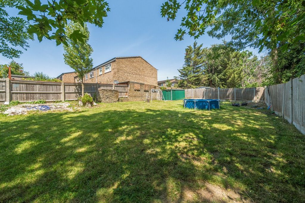 Property photo 2 of 13 Picture No. 21