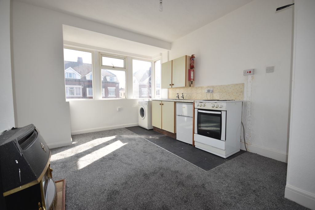 Property photo 2 of 6