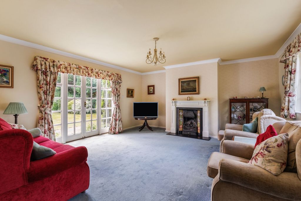 Property photo 2 of 16