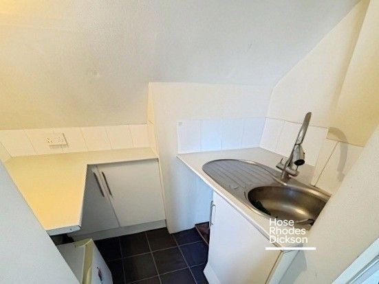 Property photo 3 of 9 Pbox-Img.Jpeg