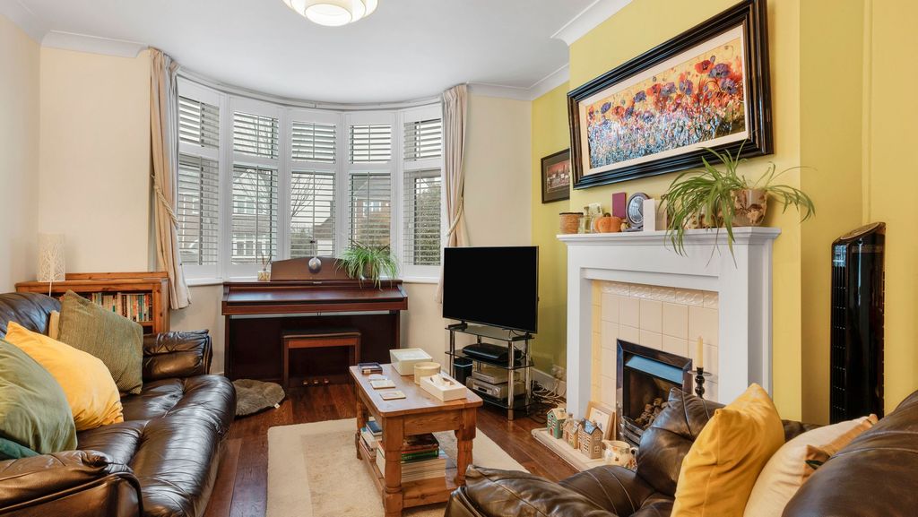 Property photo 2 of 18