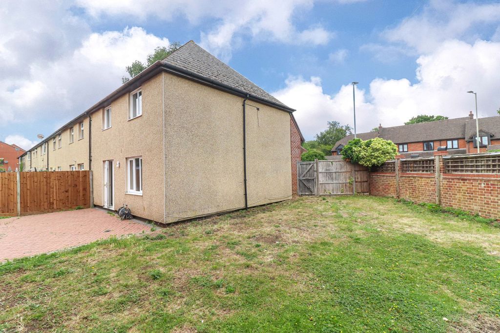 Property photo 3 of 15