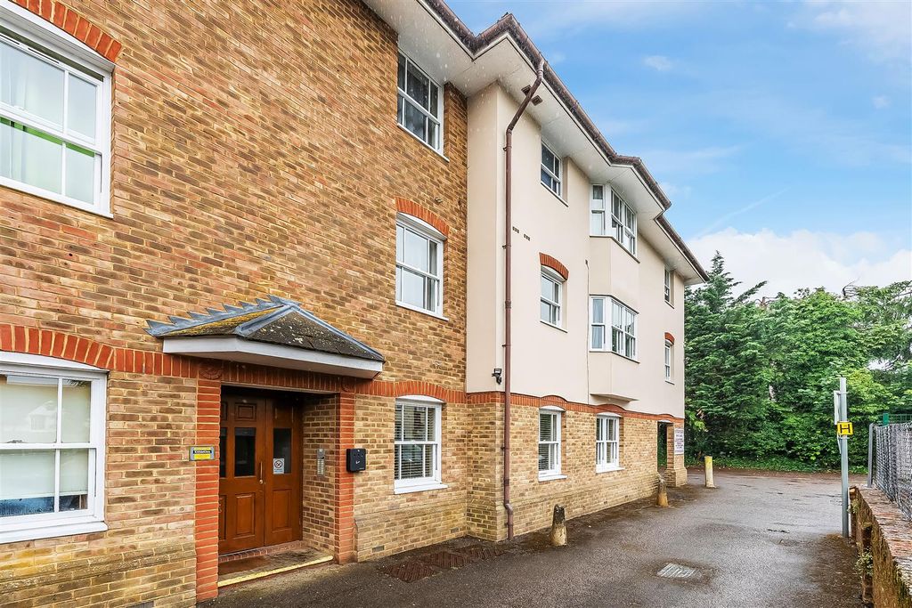Property photo 1 of 10 Flat-5-Norfolk-Mews-12.Jpg