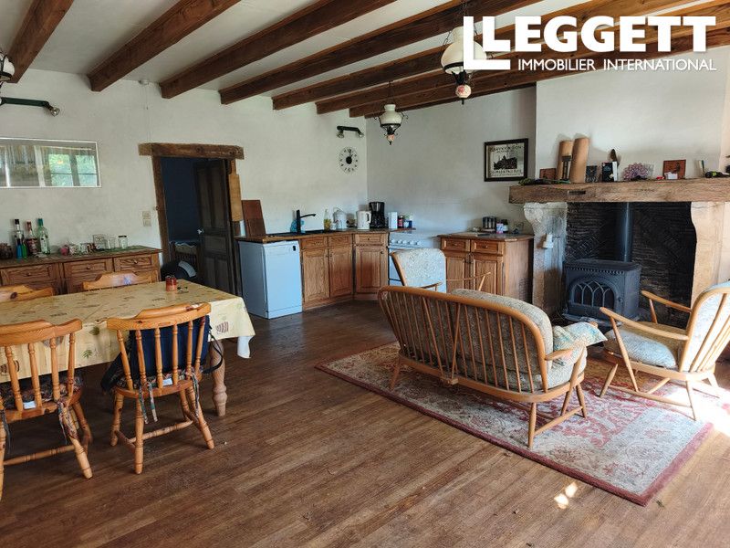 Property photo 2 of 10