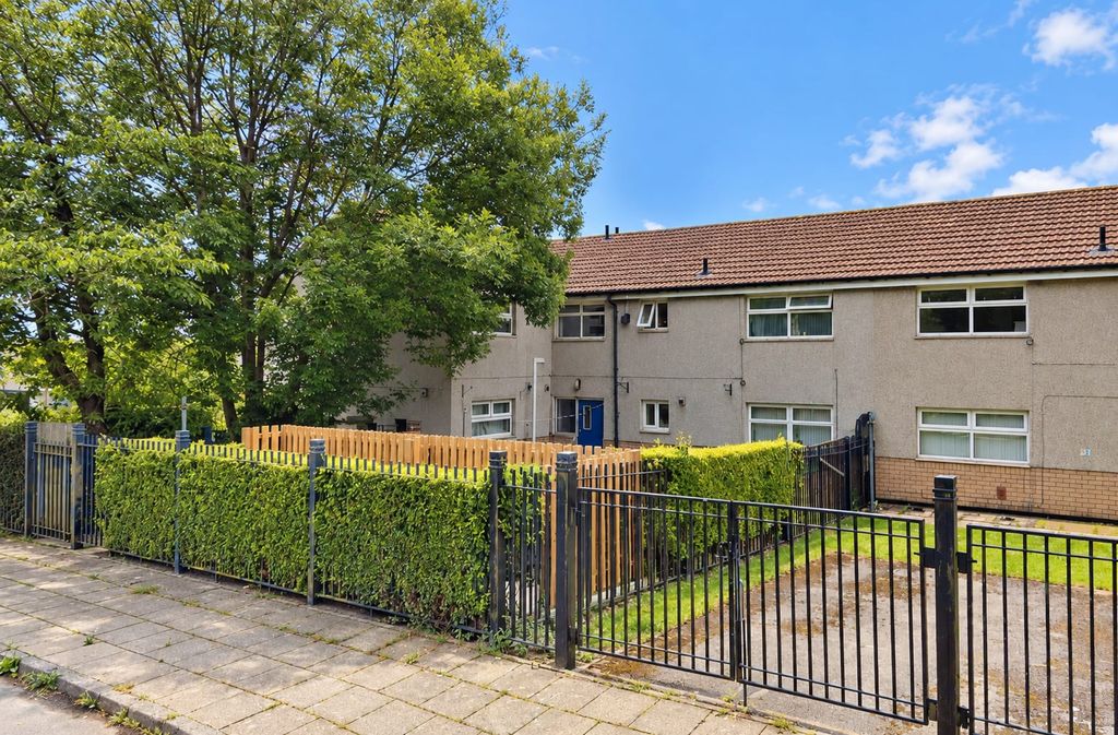 Property photo 1 of 3