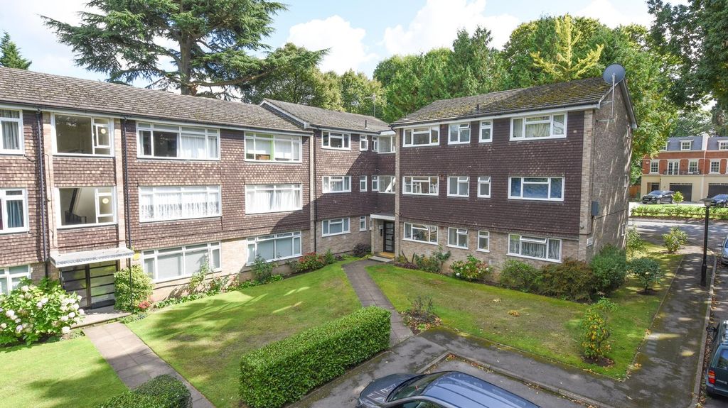 Property photo 2 of 8