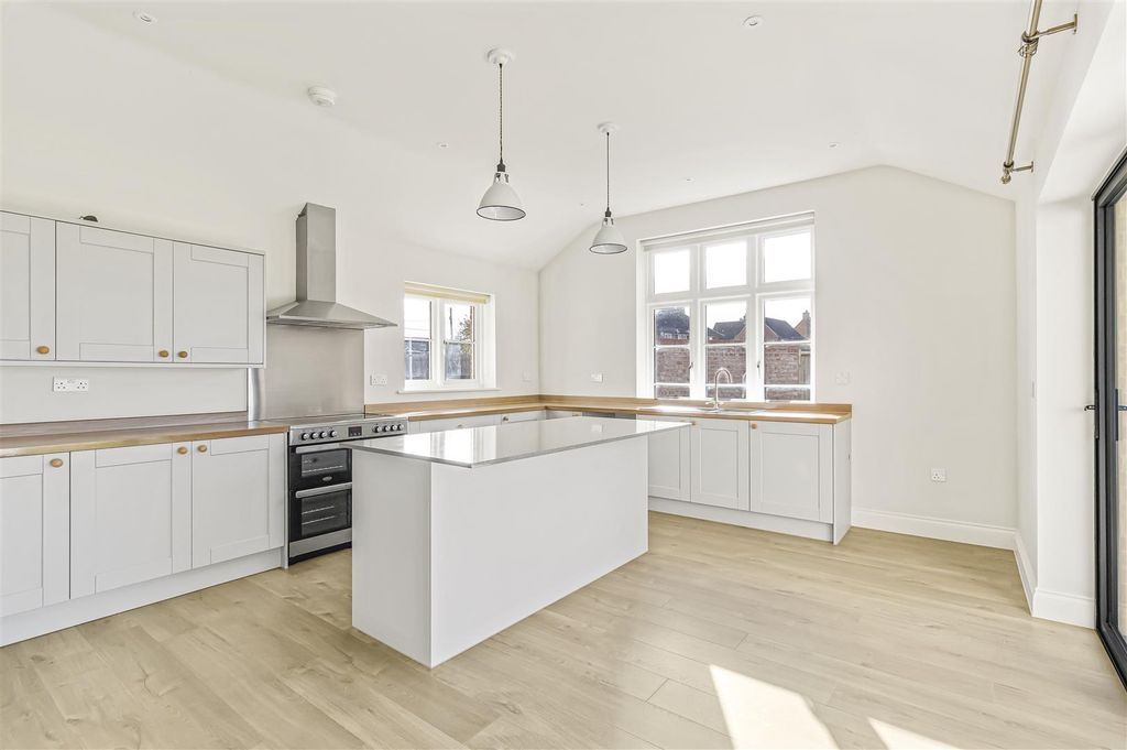 Property photo 2 of 42 56_41245.Jpg